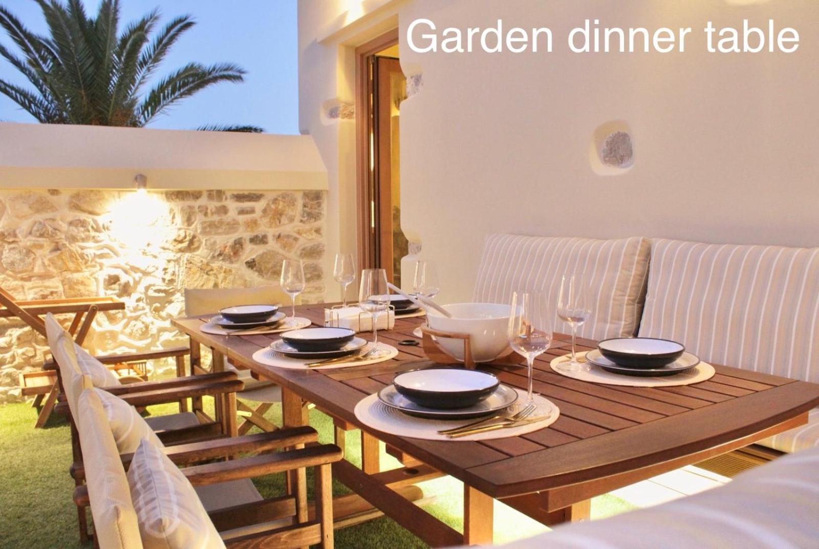 Villasonboard Rock Villa 3 Bed, 3 Bath, Jacuzzi, Seaside エルミオニ エクステリア 写真