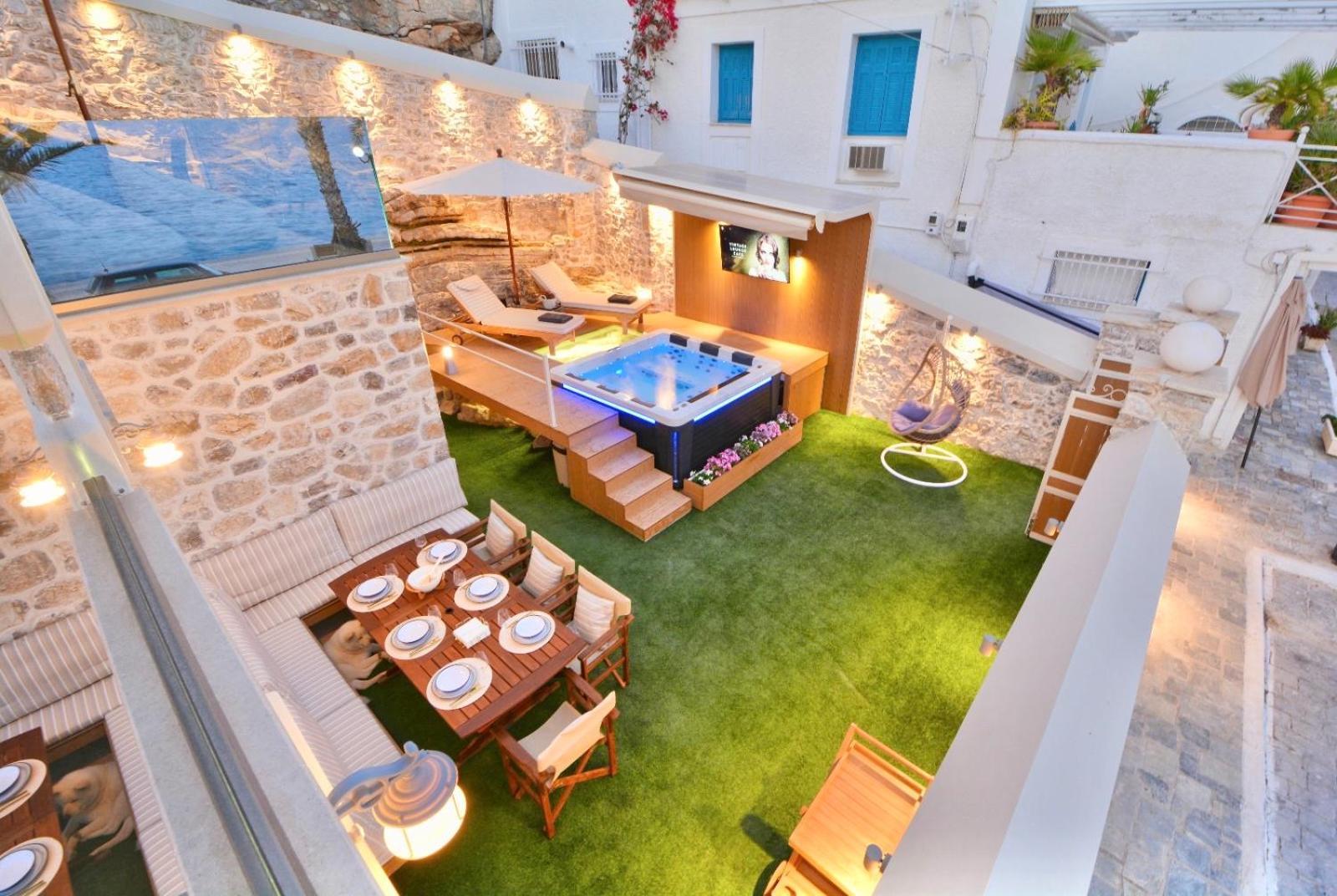 Villasonboard Rock Villa 3 Bed, 3 Bath, Jacuzzi, Seaside エルミオニ エクステリア 写真